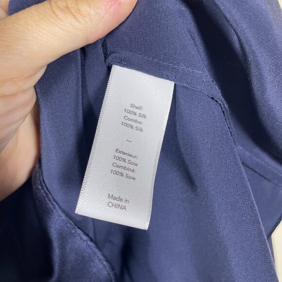 Elizabeth & James Long Wide Sleeve 100% Silk Navy Tunic Blouse Small - Picture 3 of 4
